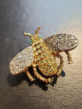 Gold Bee Crystal Brooch Pin - Designer Style
